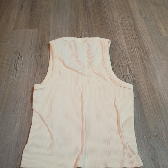 Top - Picture 3 of 4